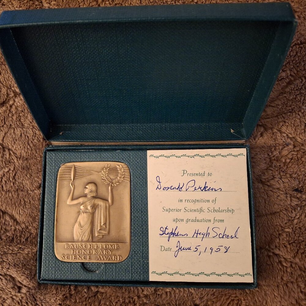 😉 NOS 1958 VINTAGE BAUSCH & LOMB HONORARY SCIENCE AWARD BRONZE MEDAL